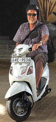 Rent a scooter in Sri Lanka