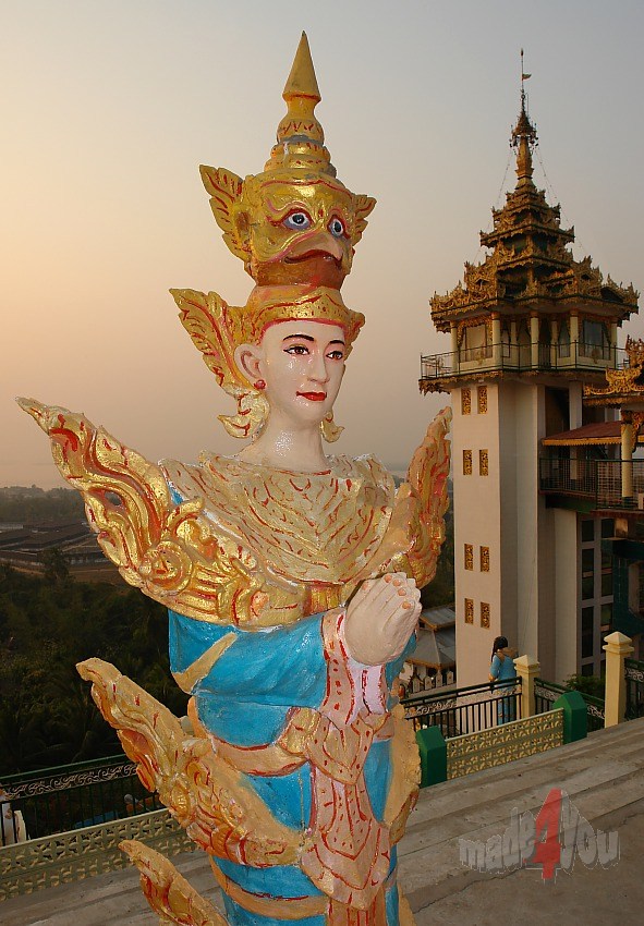 Kyaikthanlan Pagoda in Mawlamyine