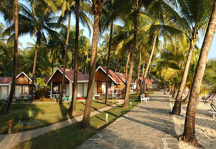 Silver Beach Hotel at Ngapali Palmbeach