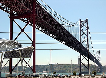 Ponte 25 de Abril