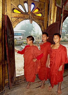 Shwe Yaunghwe Monastery