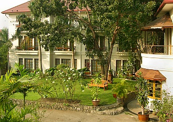 Luxery Savoy Hotel in Yangon
