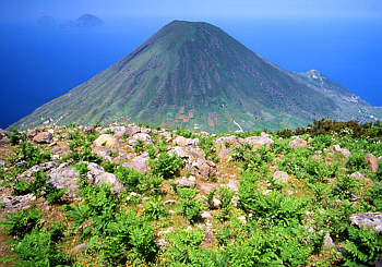 Lookout from the summit of Monte Fossa to the opposite Monte Porri