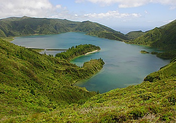 Crater lake Lagoa do Fogo