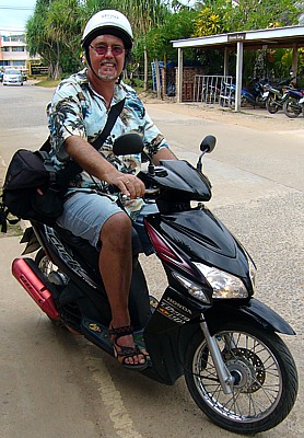 Rent a scooter on the island Ko Lanta