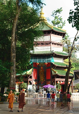 Pagoda at the entrance to Tiger Cave Temple