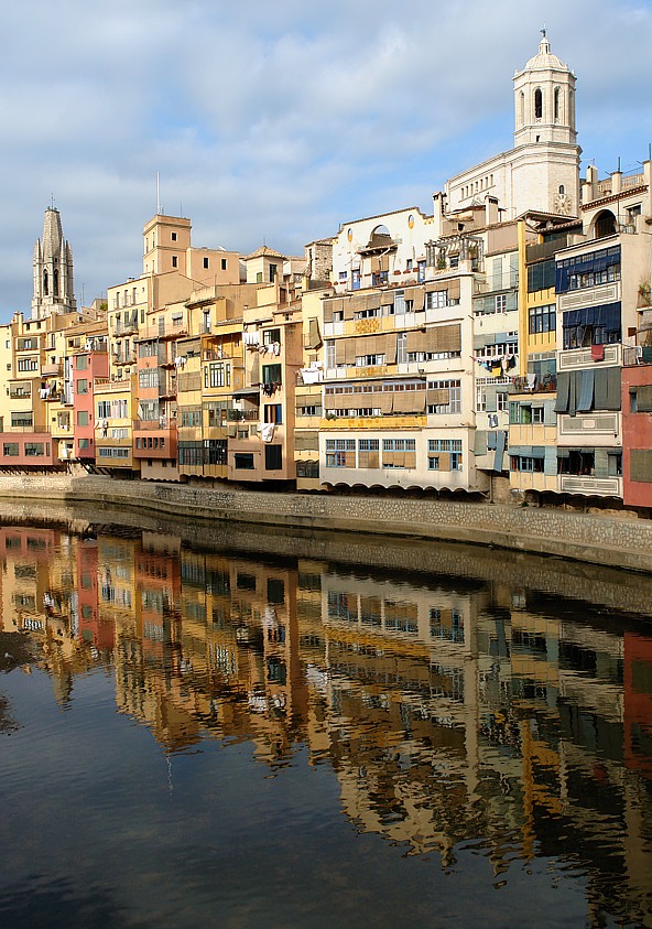 Specular reflection in the river at Girona