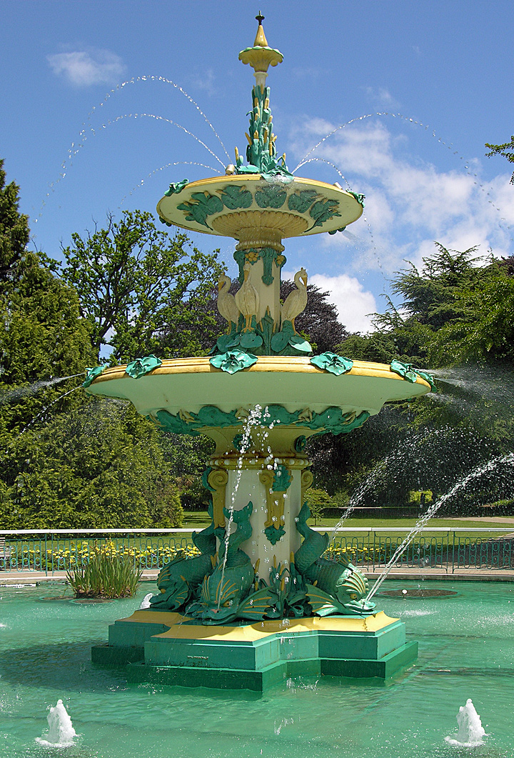 Water Fountains in the botanical garden Dunedin