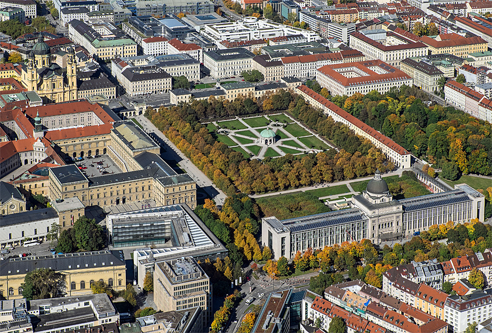 Hofgarten, Theatinerchurch and Residenz Munich
