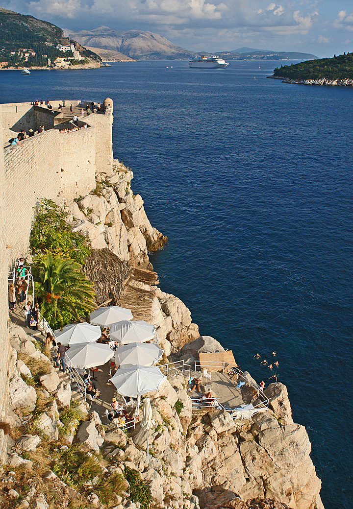 Badeplatz Buza in der Stadtmauer von Dubrovnik