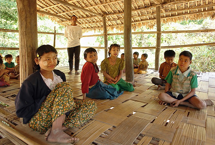 School kids in Chin village Pun Paung