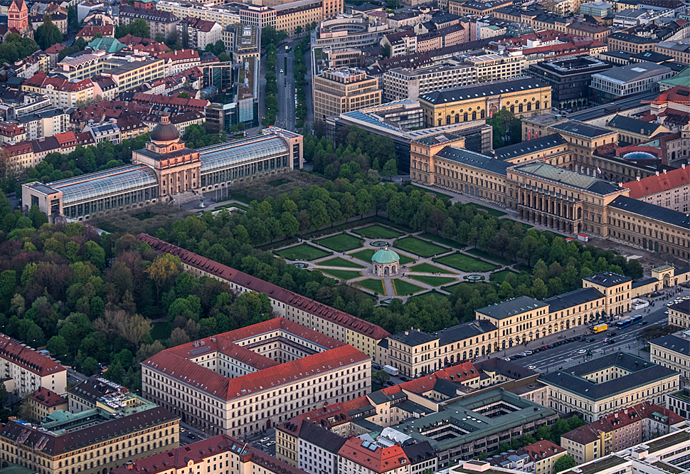 Hofgarten, Bayerische Staatskanzlei, Residenz, Leopoldstreet