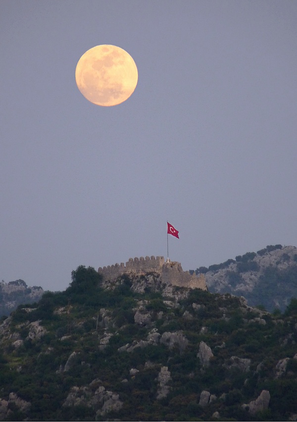 Simena fortress with rising moon