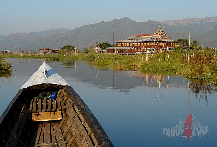 Jumping Cat monastery on lake Inle