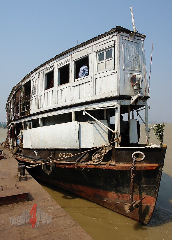 Ship of the line from Mawlamyine to Hpa-an
