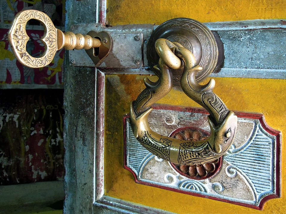 Mysterious brass door lock in Dowa Cave Temple