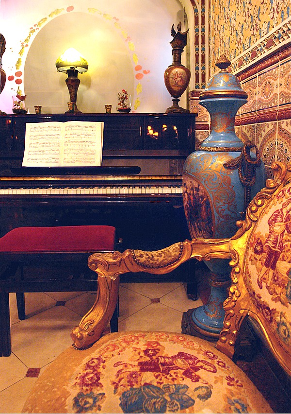 Piano in the Hotel Mozart in Brussels