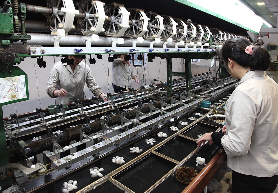 Silk spinning factory in Luoyang
