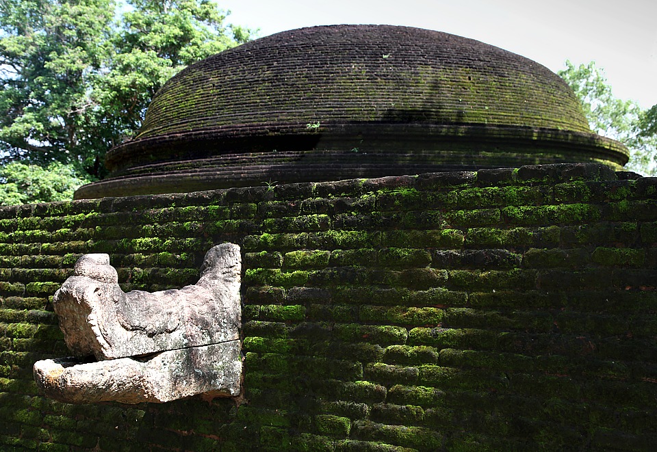 Memorial in Polonnaruwa
