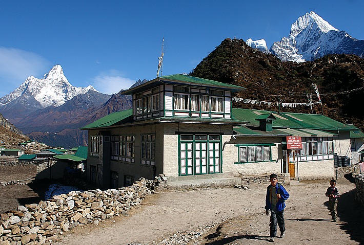 Lodge in the Sherpa village Khumjung