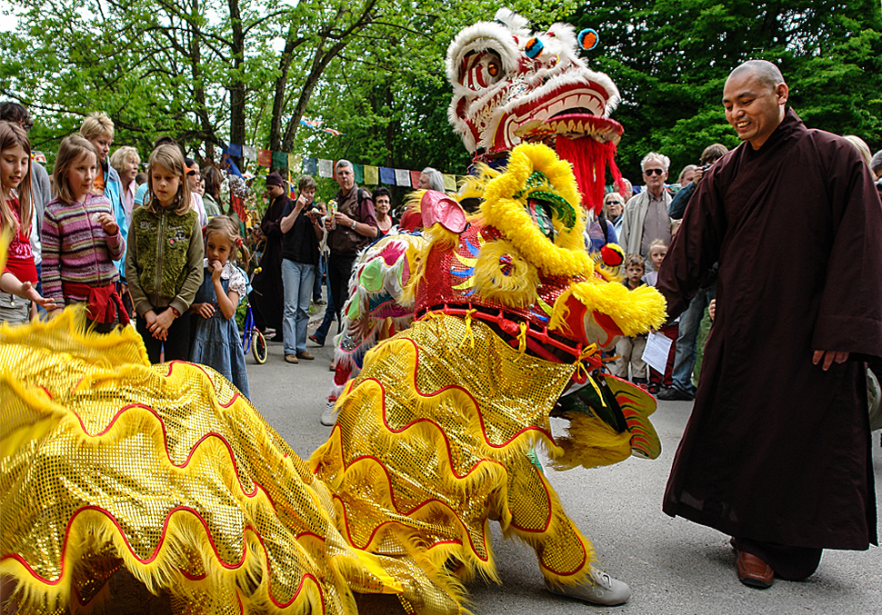 Dragon dance at the Buddhist Vesakh festival