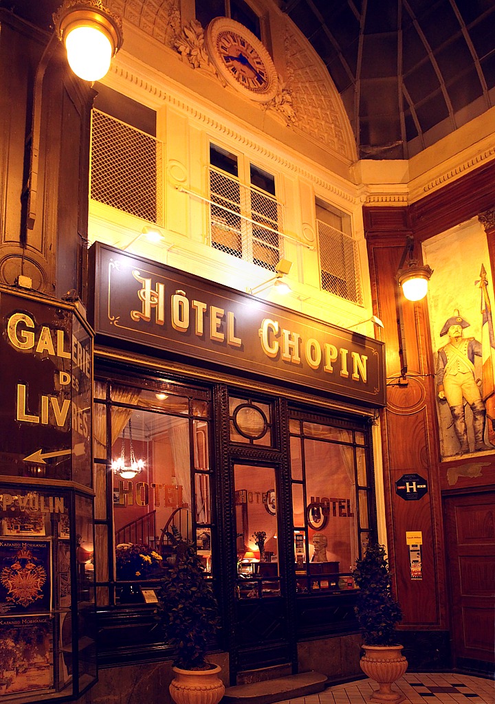 Lovely Hotel Chopin in the Passage Jouffroy