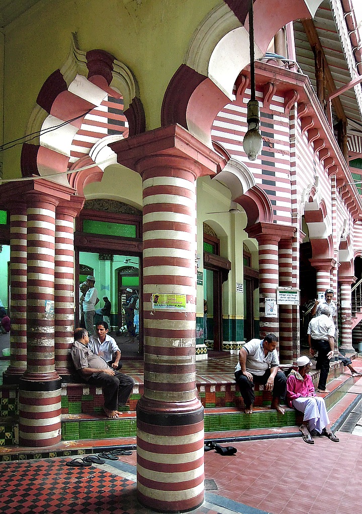 Mosque in Downtown Colombo