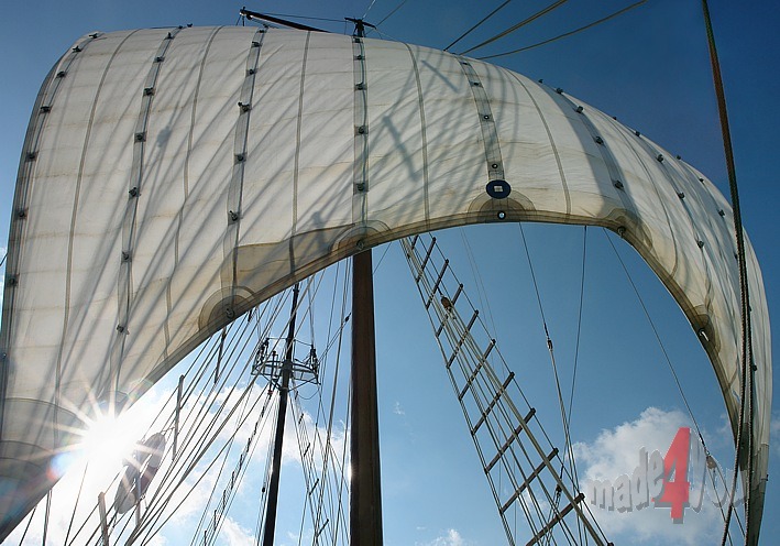 Windjammer Petrina under sails