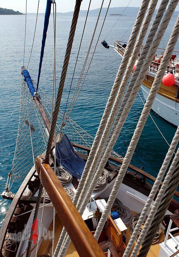 Old Sailing boat - climbing up crows nest