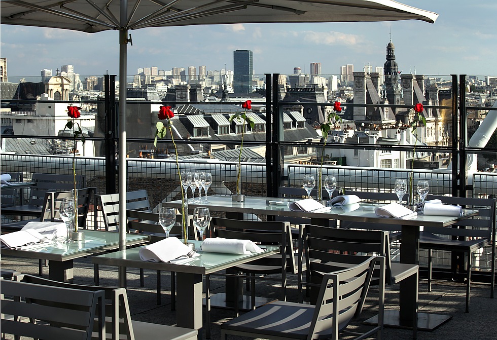 Stylish rooftop restaurant on the Pompidou Centre