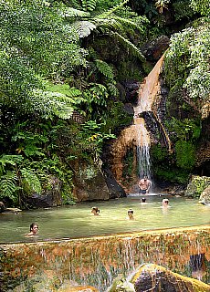 Caldeira Velha - hot natural fountains in forest