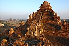 Dhammayangyi Pagode