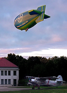 Bayer Airship with russian Antonow