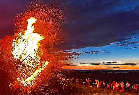 Giant midsummer fire on the Prince Tegernberg