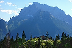 Blick vom Toten Mann zum Hirschkaser in der Ramsau