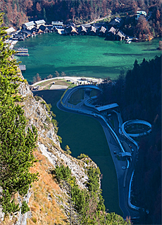 Blick vom Grnstein zum Knigssee mit Olympia Bobbahn