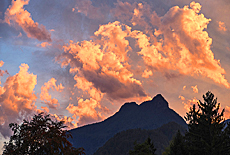 Feuriger Sonnenuntergang in Bad Reichenhall