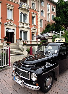 Volvo Oldtimer vor dem Hotel Erika in Bad Reichenhall