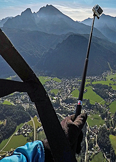 Selfie beim Tandem Paragliding am Jenner