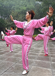 Morgendliches Tai Chi in Chongqing