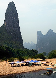 Limestone mountains on river Li between Guilin and Yangshuo