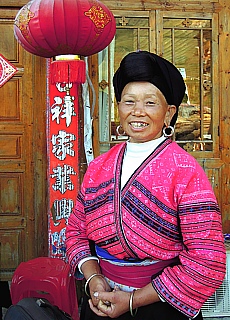 Countrywoman in the rice terraces of Longsheng