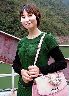 Chinese Girl on Yangtze cruise