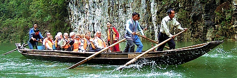 Wettrudern auf einem Seitenarm des Yangtze