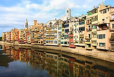 Specular reflection in the river at Girona