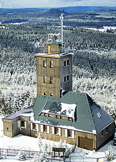 Blick vom Turm des Fichtelberghauses
