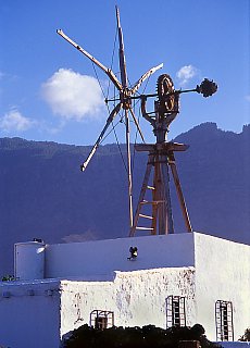 Old windmill in Puerto de Las Nievas
