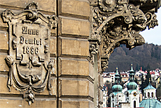 Brckelnder Barrock vor der Kirche St.Maria-Magdalena