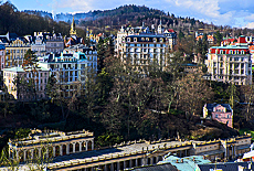 Barocke Jugendstil Villen mit Mhlbrunnen Kolonnade in Karlsbad