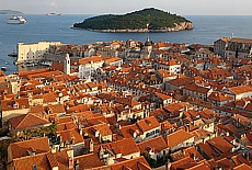 Walking on the citywall of Dubrovnik